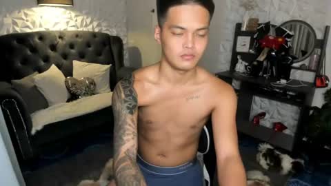 Snapshot of asianhugescott chatting on July 2026 10:33:02 AM VICTORIA SCOTT online show from July 2026 10:33:02 AM