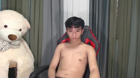 Snapshot of asianhunk_zam chatting on December 2024 08:09:02 AM Zam online show from December 2024 08:09:02 AM