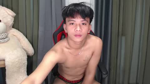 Snapshot of asianhunk_zam chatting on December 2024 03:03:01 PM Zam online show from December 2024 03:03:01 PM