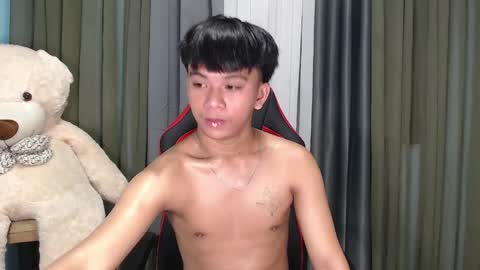 Snapshot of asianhunk_zam chatting on January 2025 07:45:01 AM Zam online show from January 2025 07:45:01 AM