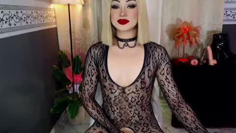 Ms. MONICA online show from April 2026 08:44:01 PM