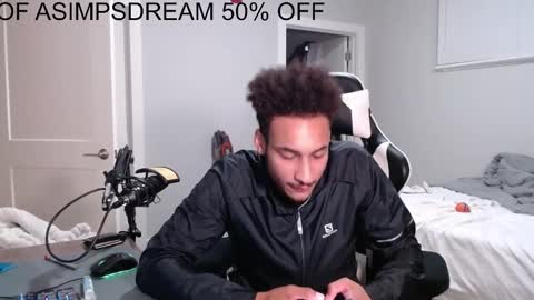 Snapshot of asimpsdream chatting on October 2025 02:03:02 AM asimpsdream online show from October 2025 02:03:02 AM