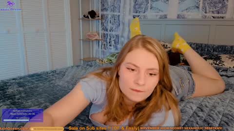 Asiri   pronounced Ah-siri Please no nicknames   3 online show from December 2025 07:19:02 PM