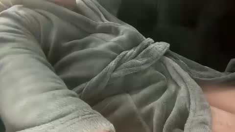 Snapshot of askmeanything86 chatting on February 2025 05:29:01 PM Ask me Anything online show from February 2025 05:29:01 PM