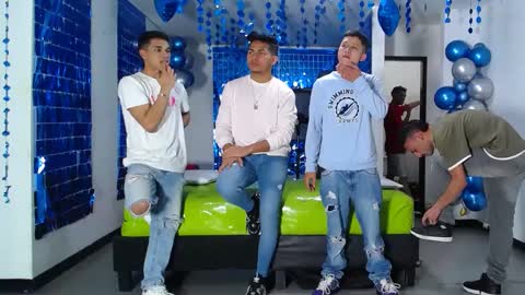 Snapshot of asmodeus7100 chatting on February 2025 12:19:01 AM THOMAS AND DAMIAND online show from February 2025 12:19:01 AM