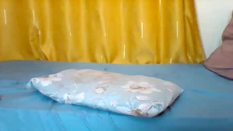 FLORAH DANIEL online show from February 2026 07:59:02 AM