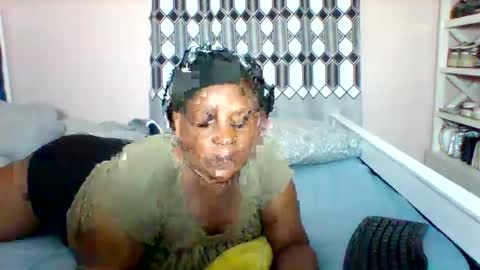 Snapshot of assqueen4 chatting on April 2026 07:20:02 PM FLORAH DANIEL online show from April 2026 07:20:02 PM