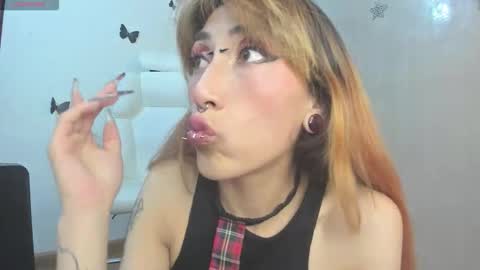 Asterothxznikki online show from February 2026 01:39:02 AM