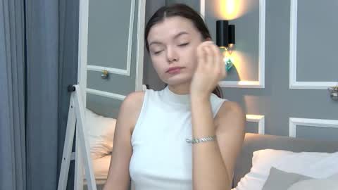 Aster Quinn online show from January 2026 03:39:01 PM