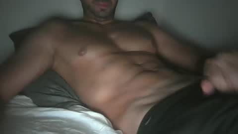 Snapshot of aston0 chatting on November 2025 03:09:02 AM Aston online show from November 2025 03:09:02 AM