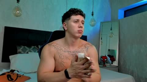 astonhills online show from April 2026 09:02:01 AM