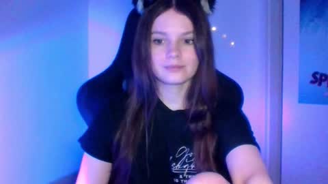 astradream_ online show from February 2026 11:20:02 PM