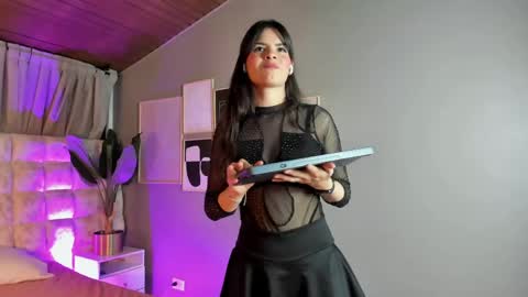 astrid_velle online show from May 2026 12:17:02 AM