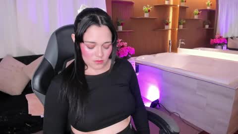 Astrid  online show from April 2026 02:58:01 AM