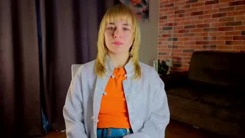 Lina online show from April 2026 07:28:01 AM