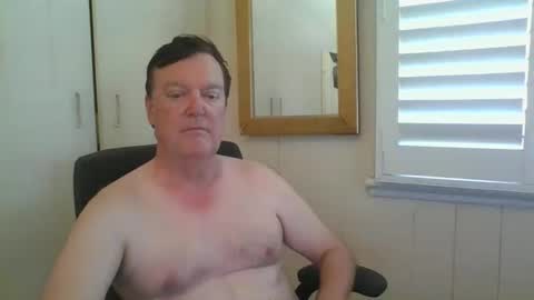 Snapshot of astute008 chatting on November 2025 01:29:01 AM astute008 online show from November 2025 01:29:01 AM