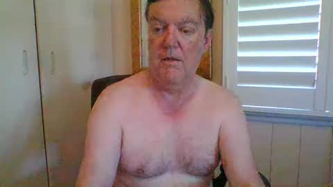 Snapshot of astute008 chatting on November 2025 11:20:02 PM astute008 online show from November 2025 11:20:02 PM