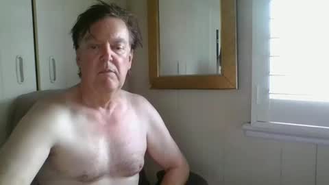 Snapshot of astute008 chatting on February 2026 06:52:02 AM astute008 online show from February 2026 06:52:02 AM