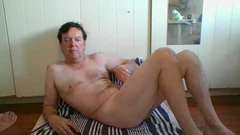 Snapshot of astute008 chatting on February 2026 11:53:02 PM astute008 online show from February 2026 11:53:02 PM