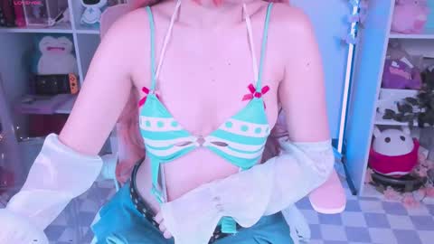 Bonnie online show from September 2025 05:03:01 PM