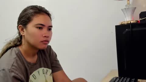 asuzaka27 online show from April 2026 04:32:01 AM