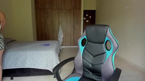 atenas online show from February 2025 07:16:02 PM