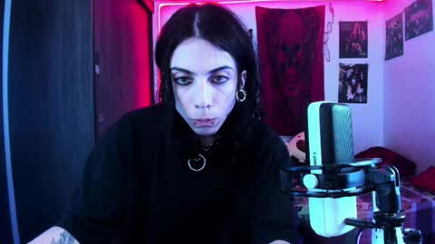 athenauwu online show from November 2025 05:51:02 AM