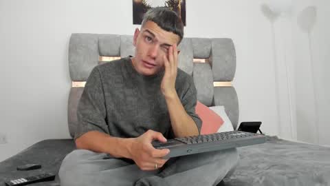 athlass_ online show from January 2025 10:07:02 PM