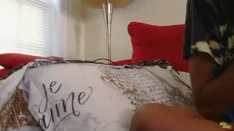 AtirahCali online show from October 2025 01:32:01 PM