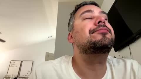 atlchris89 online show from April 2026 01:31:02 PM
