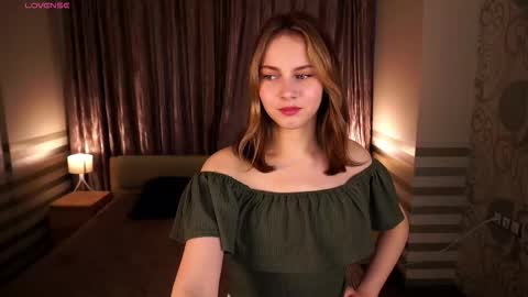 Jolyn online show from October 2025 06:25:01 AM