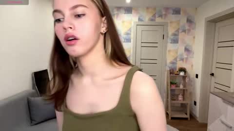 Jolyn online show from March 2026 04:16:01 AM