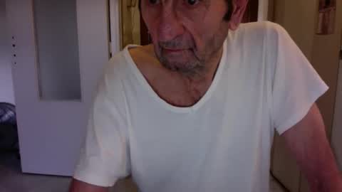 auguste688483 online show from January 2026 09:57:02 AM