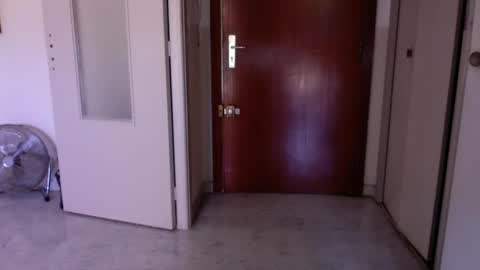 auguste688483 online show from May 2026 08:33:02 AM