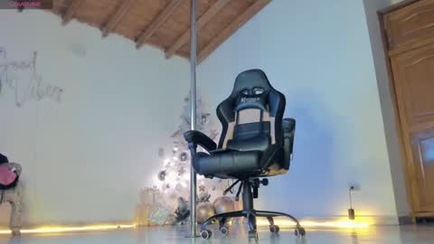 Snapshot of aurabonett chatting on December 2024 05:10:02 AM aura online show from December 2024 05:10:02 AM