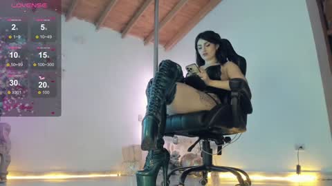 Snapshot of aurabonett chatting on December 2024 08:38:02 AM aura online show from December 2024 08:38:02 AM