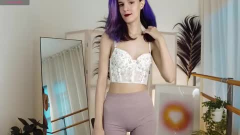 Lana online show from November 2025 07:19:01 AM