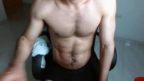 Snapshot of aureliv1 chatting on April 2026 02:27:02 AM Aureliano online show from April 2026 02:27:02 AM