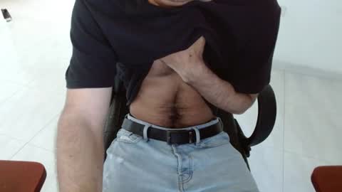 Snapshot of aureliv1 chatting on July 2026 10:27:01 PM Aureliano online show from July 2026 10:27:01 PM