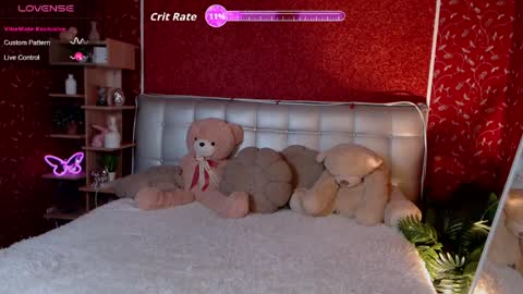 Aurora online show from April 2026 05:43:02 PM