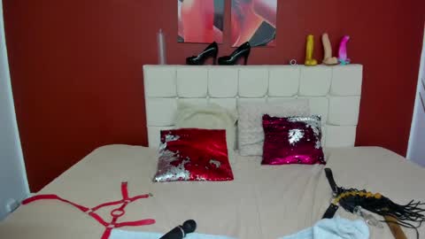 Snapshot of aurora_doll_ chatting on February 2025 03:31:02 PM AURORA online show from February 2025 03:31:02 PM