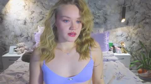 Kate online show from November 2025 04:31:02 PM