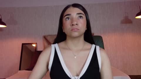 Aurora online show from October 2025 03:29:02 AM