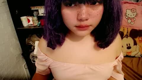 Snapshot of aurora_more chatting on March 2025 01:20:02 AM cute online show from March 2025 01:20:02 AM