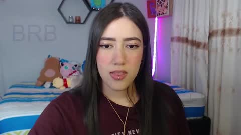 Snapshot of aurora_shy_ chatting on December 2024 04:09:02 AM Aurora  online show from December 2024 04:09:02 AM