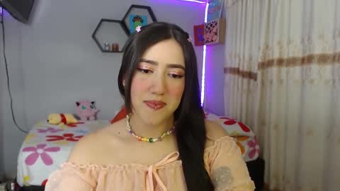 Snapshot of aurora_shy_ chatting on January 2025 04:15:01 AM Aurora  online show from January 2025 04:15:01 AM