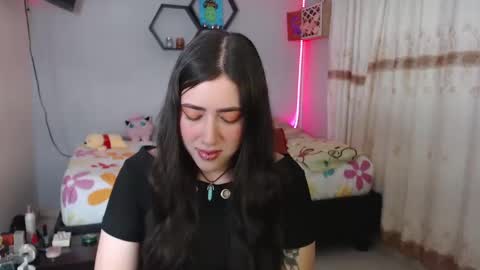 Snapshot of aurora_shy_ chatting on February 2025 10:19:02 PM Aurora  online show from February 2025 10:19:02 PM