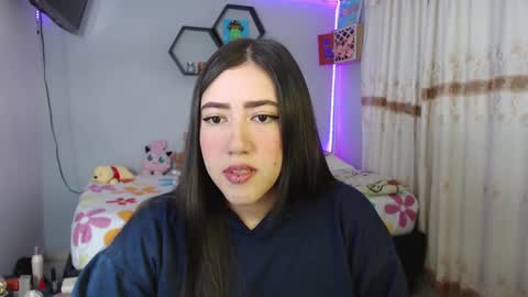 Snapshot of aurora_shy_ chatting on February 2025 04:00:02 PM Aurora  online show from February 2025 04:00:02 PM