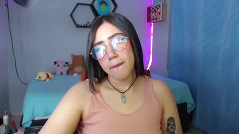 Snapshot of aurora_shy_ chatting on March 2025 06:53:02 AM Aurora  online show from March 2025 06:53:02 AM