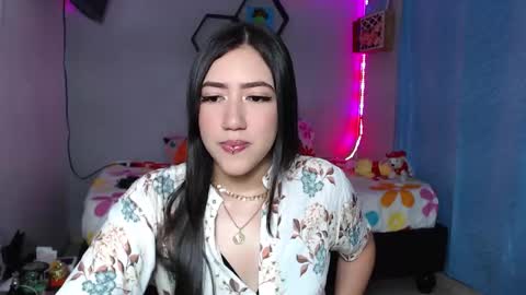 Snapshot of aurora_shy_ chatting on September 2025 06:46:01 AM Aurora  online show from September 2025 06:46:01 AM